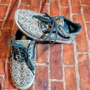 Vans Womens Shoes Sz 7.5 Canvas Aztec Geometric Print Southwestern Ultracush
